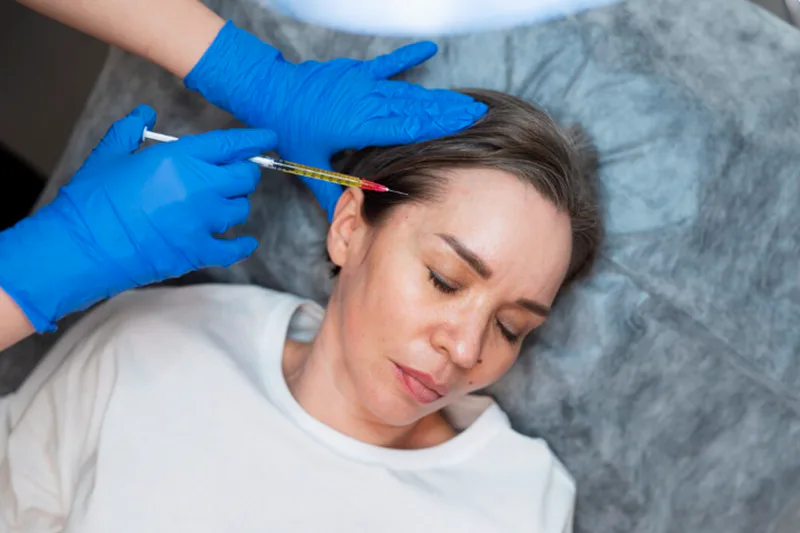 G-Cell and stem cell hair therapy in Dubai at Helia Clinic for regenerative hair restoration.